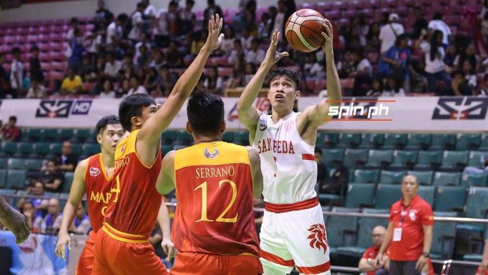 San Beda University Red Lions’ Calvin Oftana goes for an inside basket. SPIN.PH PHOTO