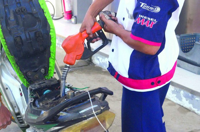Diesel has decreased by P0.10 per liter, kerosene by P0.25 per liter and gasoline by P0.50 per liter effective 6 a.m. yesterday. PN FILE