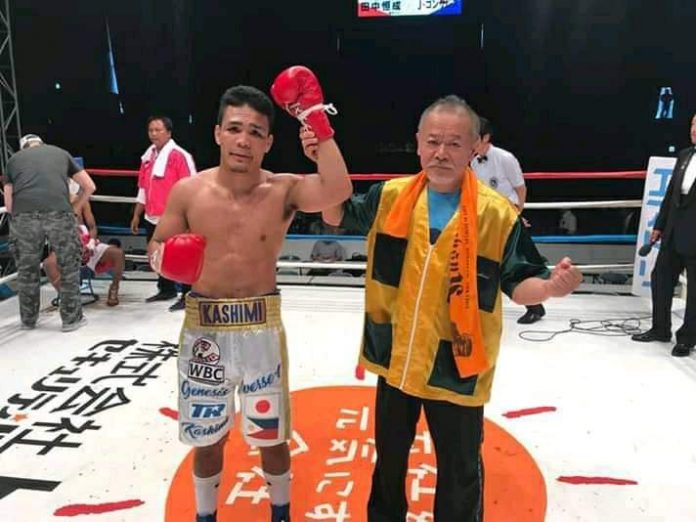 Genesis Servania Genesis Servania of Bacolod City has improved his boxing record to 33-2-0 win-loss-draw. Also, 16 of his victories came by way of stoppages.