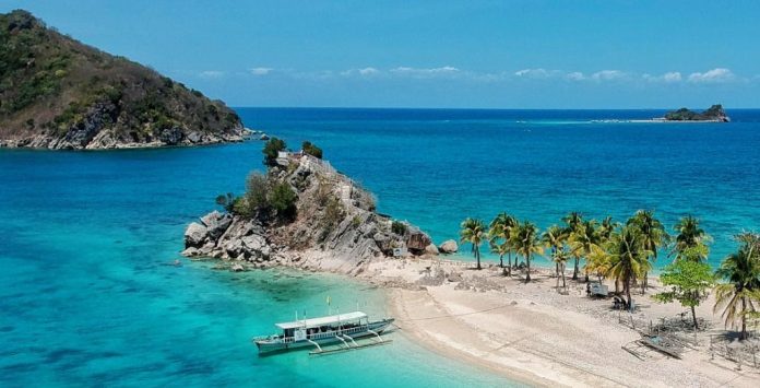 Islas de Gigantes in the municipality of Carles, Iloilo is a fledgling tourist attraction that boasts of white-sand beaches, pristine waters and fresh sea breeze. IAN JOHN PAMPLONA/PN