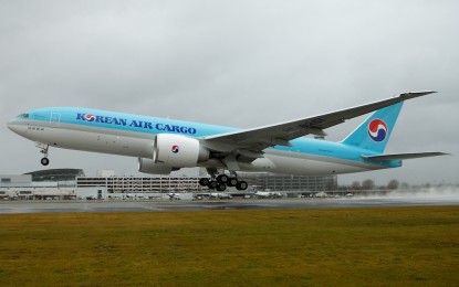Korean Air Korean Air has been boosting cargo services between Manila and Incheon, offering twice a week cargo flights due to a rise in the demand. KOREAN AIR