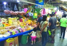 Kalibo public market rehab pushed Public markets in Kalibo, Aklan is the center of trade and commerce in the town, catering to both local and foreign tourists. Vice mayor Cynthia Dela Cruz pushes for the rehabilitation of these markets to strengthen link between urban consumers and rural producers. THELONERIDER.COM