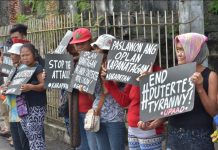 Group slams ‘de facto martial law’ in Negros Activists in Iloilo City protest during the recent National Day of Mourning – a call for a stop to the killings in Negros Island and elsewhere in the country. According to the human rights group Karapatan, of the 87 reported killings in Negros since 2016, 55 were confirmed to have been perpetrated by State forces. IAN PAUL CORDERO/PN