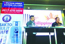 Petron Gasul showcases at 2019 WOFEX Cooking demo by Petron Gasul user Chef Ernest Reynoso Gala (right).