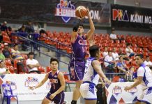 Rich Guinitaran goes for the basket. PBA PHOTO