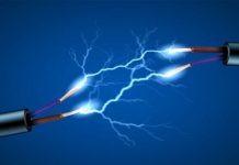 Road clearing worker dies of electrocution