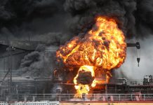 Fire on S. Korean oil tankers injures nineAuto Draft