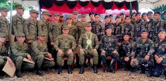 Sixteen soldiers and 17 policemen received commendation medals for demonstrating bravery in a series of encounters against communist rebels in southern Negros Occidental last week. 303RD IB