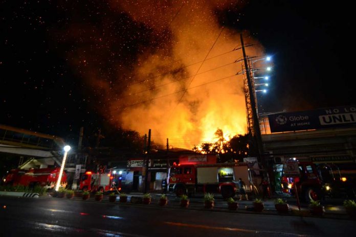 Barangay Danao, City Proper Fire Photo by Ian Paul Cordero/PN