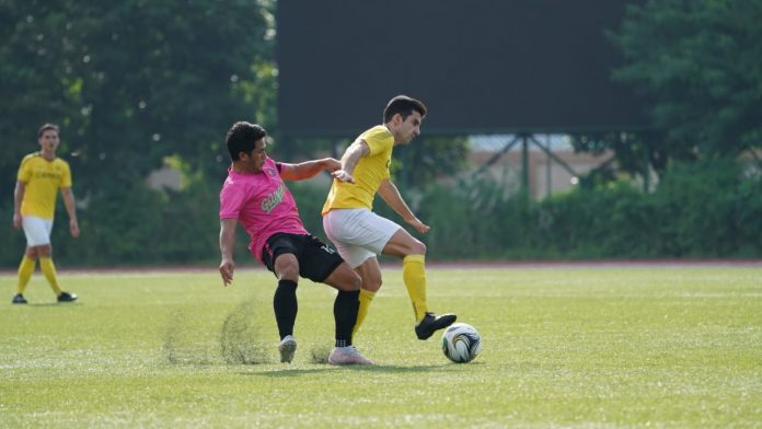 Bienvenido Marañon Ceres-Negros FC’s Bienvenido Marañon takes control of the ball from Ilonggo Jesus Melliza of Stallion Laguna FC. PFL PHOTO