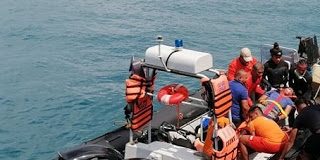Fourteen members of a paddling team survived while seven others were killed in a sea mishap off the shoreline of Barangay Manoc-Manoc in Boracay Island, Malay, Aklan on Sept 25. PHOTO COAST GUARD AKLAN