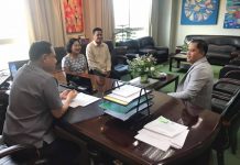 DepEd-Iloilo has new schools division superintendent Courtesy call of Dr. Roel F. Bermejo (Right), DepEd’s Schools Division Superintendent on Governor Arthur Toto Defensor, Jr. Joining them were ASDS Azucena Falales and Mr. Gilbert Solidum, Chief Education Supervisor. Dr. Bermejo replaced Dr. Mac Miguel Aposin who was transferred to the Province of Aklan. Photo by Ruel Von D. Superio