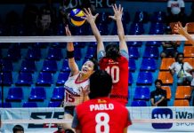 Creamline Cool Smashers’ Jessica Galanza eludes the defense of Motolite Power Builders’ Maria Lina Molde for a hit. SPORTS VISION PHOTO