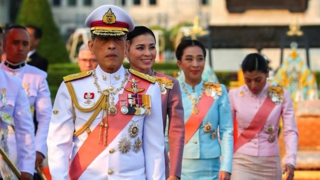 King Vajiralongkorn King Vajiralongkorn has sacked six officials for their “extremely evil” conduct, the palace said on Wednesday. The dismissals came after the king stripped his royal consort Sineenat Wongvajirapakdi her titles – months after she was granted the honors. REUTERS