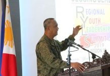 WV youths join Army’s leadership training 3rd Infantry Division commander Major General Dinoh Dolina speaks during the 2nd Regional Youth Leadership Summit in Jamindan, Capiz. PIA