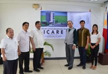 Funds for Iloilo City’s big infra projects OK’d Mayor Jerry Treñas (3rd from left) thanks the Sangguniang Panlungsod for approving Supplemental Budget No. 3 that includes big ticket projects of his administration such as the proposed Iloilo City Action and Response Center. Also in photo are Councilor Irene Ong, Vice Mayor Jeffrey Ganzon, CouncilorJay Treñas and Councilor Leila Luntao.