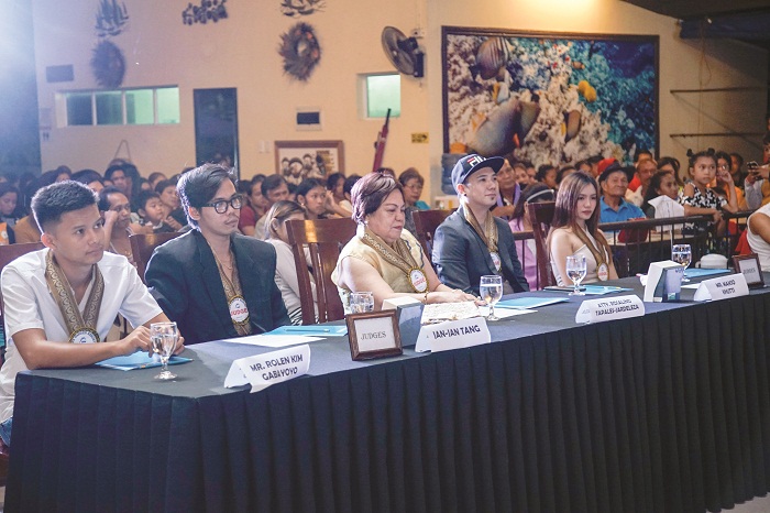 Panel of judges during Sea Garden Resort’s Macho Gay Pageant (from left): Mr. Guimaras 2019 Rolen Kim Gabayoyo, couturier and wedding planner Jan-Jan Tang, the president of Sea Garden Resort Atty. Rosalind Tapales-Jardeleza, businessman and event stylist Makio Khutti, and multi-awarded pageant title holder and Miss Sea Garden Biray Paraw 2019 Danessa Gonzales.