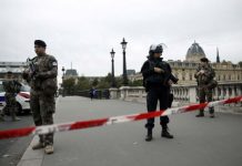 Paris stabbing kills 4 Police and security forces cordoned the area in central Paris where a stabbing incident claimed four lives on Oct. 3. EPA