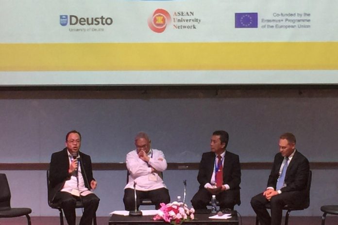 University of San Agustin joins 2nd Policy Forum and 6th General Meeting of TA-SE University of San Agustin president, Fr. Frederick Comendador, OSA, is one of the panelists in the discussion regarding the sustainability of the Tuning Asia – South East project results at Chulalongkorn University in Bangkok, Thailand.