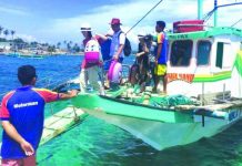 Wooden boat phase out in Boracay sought Wooden boats were used for transporting tourists and residents to and from Boracay and Caticlan in Malay, Aklan for several years. BOY RYAN ZABAL/AKEAN FORUM