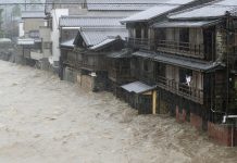 1 killed as typhoon approaches Japan
