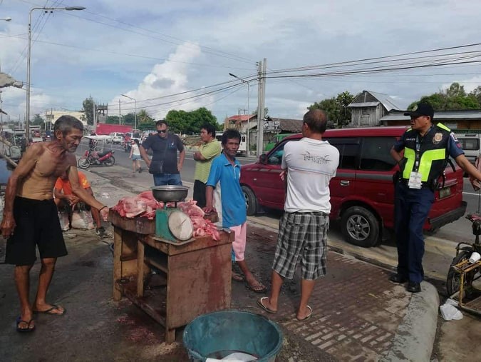 63 kilos of ‘hot meat’ seized in Bacolod Task Force Botagoy, headed by Edward Martin Pinaga, confiscated about 63 kilograms of illegally slaughtered pork meat at Purok Riverside and Purok Tinagong Paraiso, both of Barangay Banago, last Nov. 1. TFB