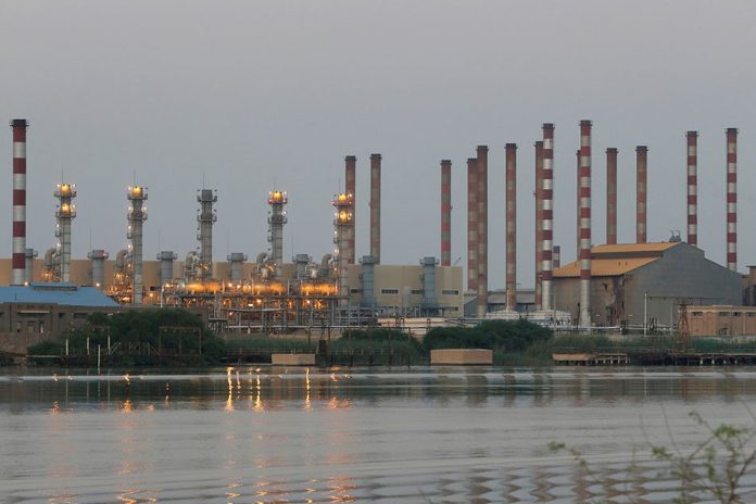 Abadan oil refinery (2) A general view of Abadan oil refinery in southwest Iran is pictured from Iraqi side of Shatt al-Arab in Al-Faw south of Basra, Iraq. Iran has discovered a new oilfield in the southwest of the country that has the potential to boost its reserves by about a third. ESSAM AL-SUDANI/REUTERS