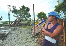 Tornado destroys houses, topples trees in Zarraga This man looks at the ruins of his house that was destroyed when a tornado ripped through Barangay Dawis Norte, Zarraga, Iloilo on Thursday. IAN PAUL CORDERO