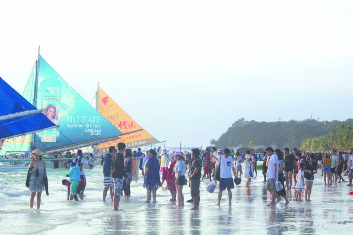 Chinese still dominates foreign arrivals in Boracay Island in Malay, Aklan. According to the Malay Municipal Tourism Office, a total of 389,885 Chinese tourists visited the world famous from January to October 2019. AKEANFORUM/BOYRYANZABAL