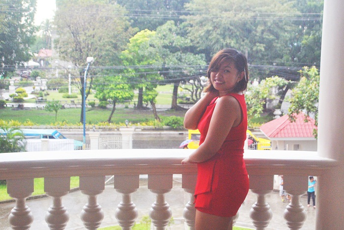 Molo Mansion’s scenic balcony overlooking the Molo District Plaza.