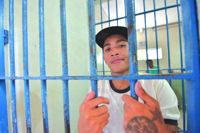 Grade 8 student Peter John Po is now behind bars. Police caught him in an entrapment operation in Barangay Purok 2 Poblacion, Pavia, Iloilo on Monday. IAN PAUL CORDERO/PN