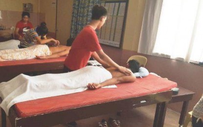 The Saint Anthony’s College, a Technical Vocational Institute, is training students on wellness massage. The same training will be available under the Barangay Kabuhayan Skills Training Program that will benefit 10 fourth-to-fifth-class municipalities in Antique. TESDA-ANTIQUE