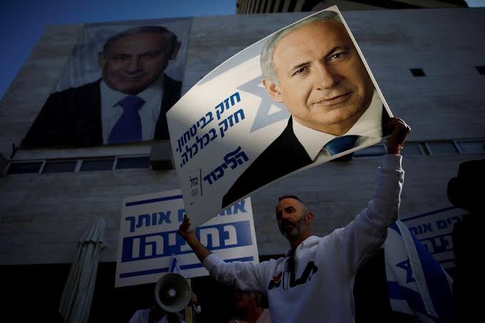 Supporters of Israeli Prime Minister