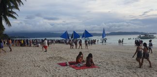 Tourist arrivals in the world-famous Boracay Island in Malay, Aklan continues to increase, setting aside the maximum capacity of the Department of Environment and Natural Resources, after over a year that it was opened to the public. JUN AGUIRRE/PN