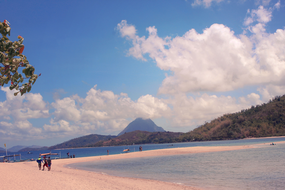 Iloilo’s sprawling coastline boasts pristine white sand beaches and sandbars to the north in Concepcion and Carles.