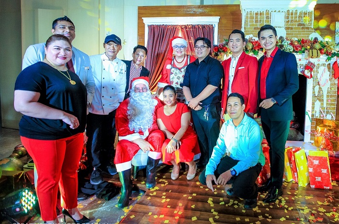 Managerial Committee of Courtyard by Marriott Iloilo, from left, Dir. of Sale Ms. Joy Alonte, F&B Manager Mr. Sharon Mani, Executive Chef Chachpol Suaisom, Housekeeping Manager Mr. Michael Delmar, Dir. of Operations Ms. Maia Israel, Asst. Chief of Engineering Mr. Jonas Carillo, Asst. Dir. of Finance Mr. Marlon Galo, Maintenance Manager Renan Villagracia, Marketing Manager Mr. Nico Velasquez