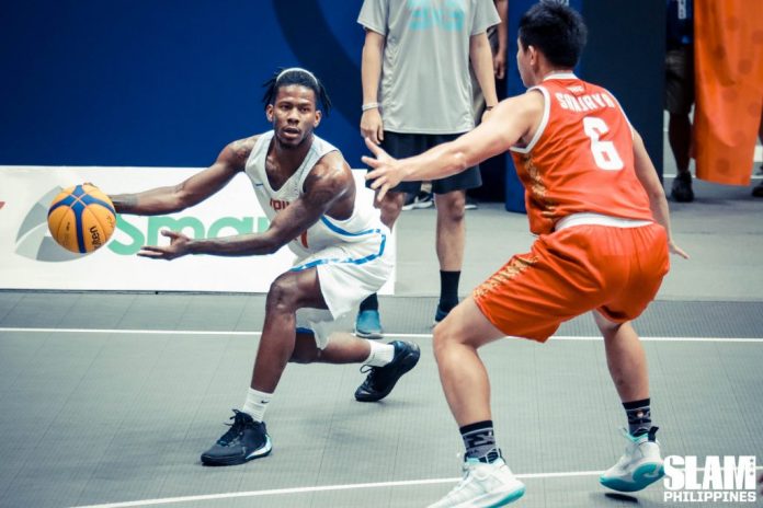 Jaymar Perez Jaymar Perez (left) of the Philippine men’s 3x3 basketball team takes control of the ball. SLAM PHILIPPINES PHOTO