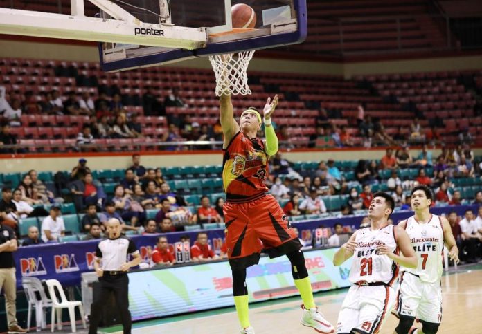 Arwind Santos signed a two-year contract extension with the Beermen even before the trouble in the practice that resulted to his suspension. PBA PHOTO
