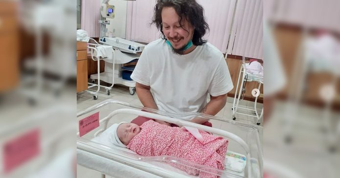 Baron Geisler welcomes baby girl