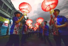 Iloilo’s Fil-Chinese community breaking barriers, building bridges A lantern parade at dusk kicks off the weeklong Chinese New Year celebration in Iloilo City on Jan. 27. This afternoon, Jan. 29, there will be a grand parade downtown followed by a cultural show and fireworks display. IAN PAUL CORDERO/PN