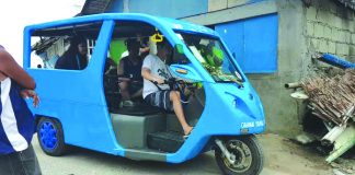 Electric passenger tricycle plies the street streets of Boracay in Malay, Aklan. The town’s local government unit has postponed the planned total phaseout of gasoline-powered tricycles in the world famous-island due to the extensive damage left by Typhoon Ursula. PHOTO FROM KATHLEEN URBI/YOUTUBE
