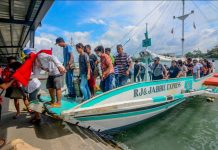 Will Panay-Guimaras bridge push through this year? Guimaras to seek Duterte assurance People from Guimaras disembark from a motorboat at the Iloilo Ferry Terminal-Parola in Iloilo City. A proposed bridge connecting Panay (Iloilo City) and Guimaras, if realized, would be another travel option when crossing the Iloilo Strait to go to any point in the nearby island province from Iloilo City. It could curb if not totally eliminate fatal sea mishaps. IAN PAUL CORDERO/PN
