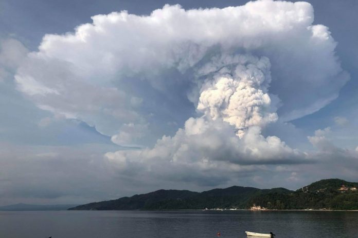 The “lull” in activity at Taal could both point to waning activity or a “resting phase” before a fresh cycle of explosive activity, says the Philippine Institute of Volcanology and Seismology, as it urges people to stay out of the danger zone. ABS-CBN NEWS