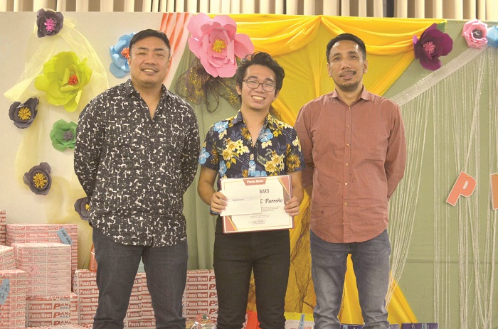 Jan Paul Parreño, Digital Administrator, with Chairman of the Board Atty. Abdiel Dan Elijah Fajardo (left) and Vice President for Operations John Dan Elijah Fajardo