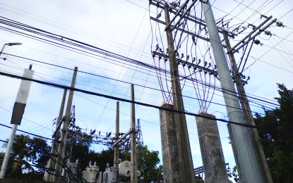 electric cooperatives Three electric cooperatives in the province of Negros Occidental have lowered their power rates for the month of January. PNA BACOLOD