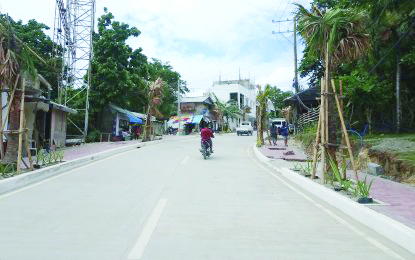 Bizmen can supply battery as e-trikes ply – Malay chief On Monday, Malay mayor Frolibar Bautista confirms that motorized tricycles will be totally phased out of the streets of Boracay starting May 15. PNA