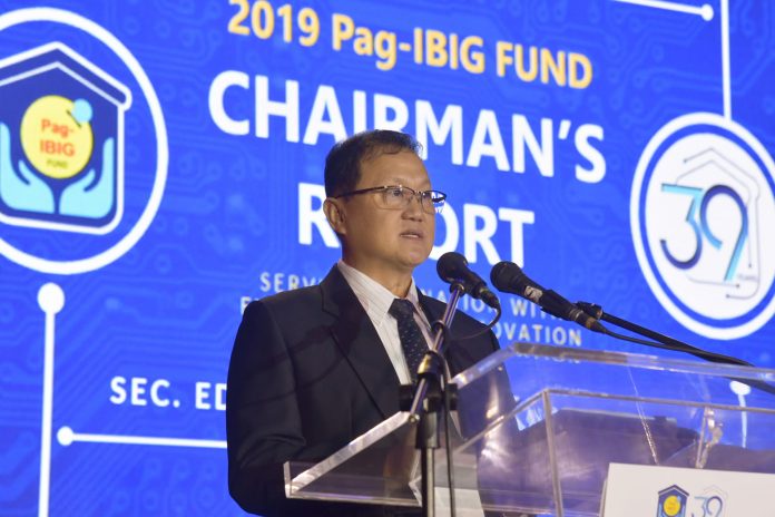 Eduardo D. del Rosario Secretary Eduardo D. del Rosario, chairperson of the 11-member Pag-IBIG Fund Board of Trustees and secretary of the Department of Human Settlements and Urban Development (DHSUD).