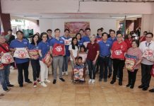 10k families reached through the 2020 ‘Bags of Blessing’ GT Foundation, Inc. (GTFI), the Ty family foundation, together with Metrobank Foundation, Inc. (MBFI) held the 8th edition of the “Bags of Blessing,” where 10,000 underprivileged families in select areas of the country received bags of food items. Photo shows the main event held on Jan. 25, 2020 at Universidad de Manila in Manila City, where 400 families received assistance. The gift-giving activity was led by Metrobank Group chairman Arthur Ty (6th from left); Federal Land chairman and GTFI president Alfred Ty (5th from right); GTFI honorary chair Mary Ty; GTFI vice president Anjanette Dy Buncio (4th from left); and Metrobank Foundation president Aniceto Sobrepeña (4th from right). They were joined by City of Manila vice mayor Dra. Honey Lacuna (6th from right); Department of Social Welfare and Development regional director for NCR Vicente Gregorio Tomas (2nd from right), and Manila Department of Social Welfare director Ma. Asuncion Fugoso (3rd from right).Simultaneous distributions were held in 25 sites in pre-identified municipalities and cities across Luzon, Visayas, Mindanao, and NCR.