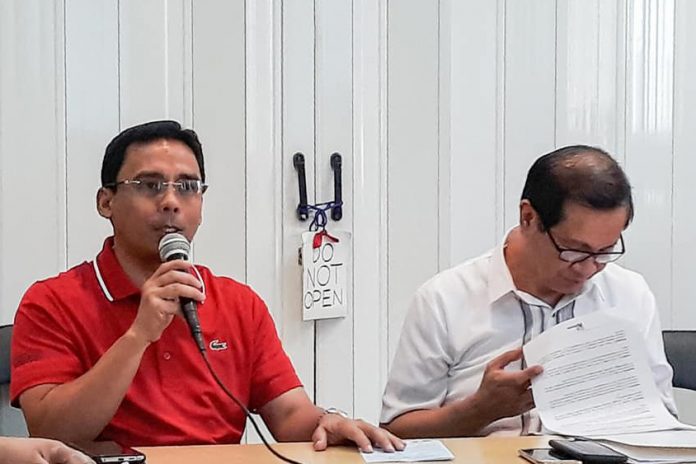 Gov Esteban Evan Contreras of Capiz Gov. Esteban Evan Contreras of Capiz urges the public to refrain from posting, sharing and sending any reports about the novel coronavirus unless they are sourced out from the Department of Health or other credible health authorities and organizations. CAPIZ KABALAKA INFORMATION CENTER