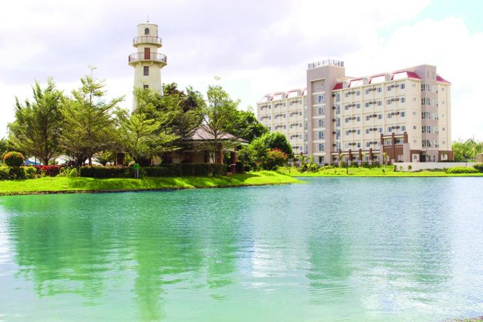 Sotogrande 1 Sotogrande Iloilo offers travelers wide open spaces, lush greenery, picturesque views, and a stunning man-made lake.